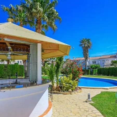 Casa Suzi ,con Piscina,barbacoa Y Wifi